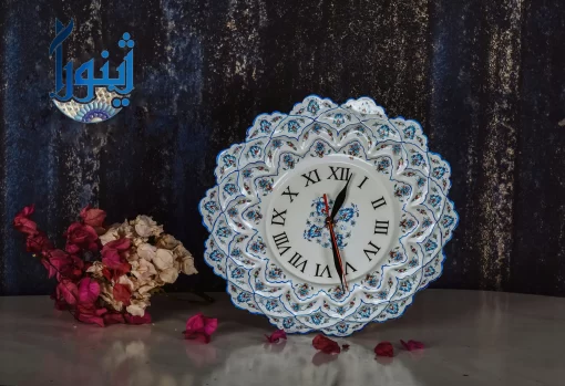 ساعت میناکاری